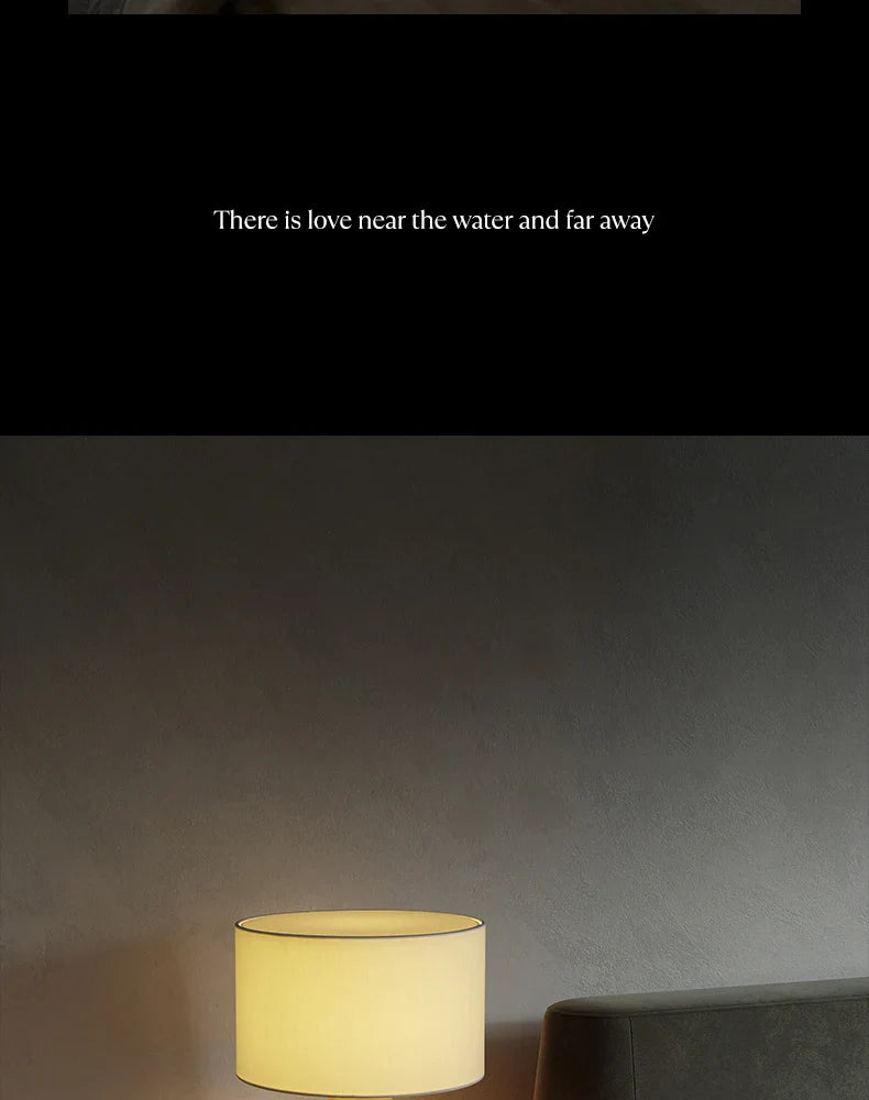 Lampe LED moderne en bois de frêne – Améliorez le style de votre maison.