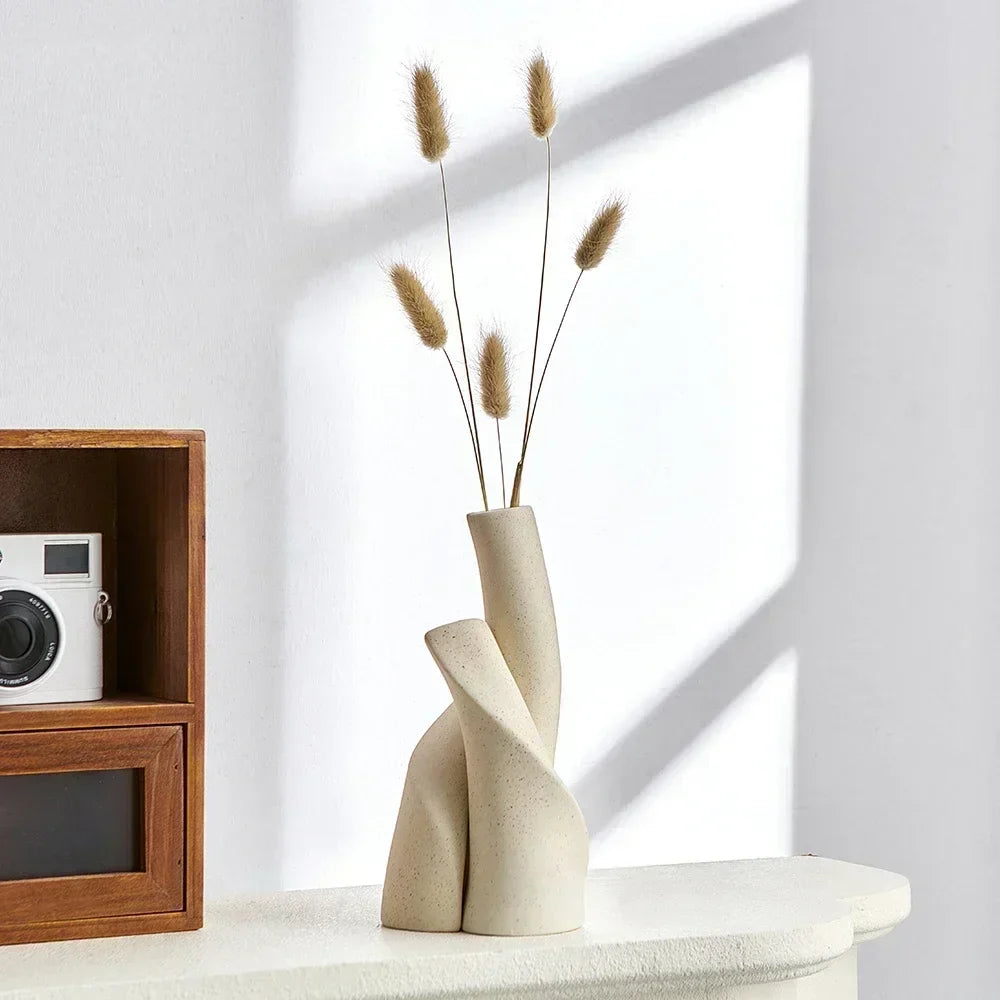 Modern Ceramic Frosted Vase - Unique Décor for Home & Office
