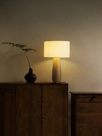 Lampe LED moderne en bois de frêne – Améliorez le style de votre maison.