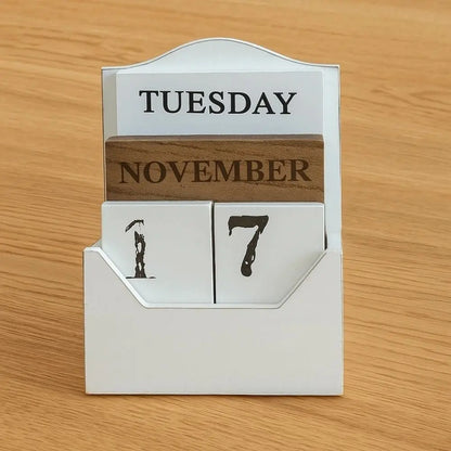 재사용 가능한 나무 영구 달력 — 모두를 위한 미적 매력