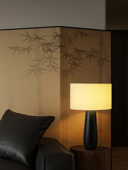 Lampe LED moderne en bois de frêne – Améliorez le style de votre maison.