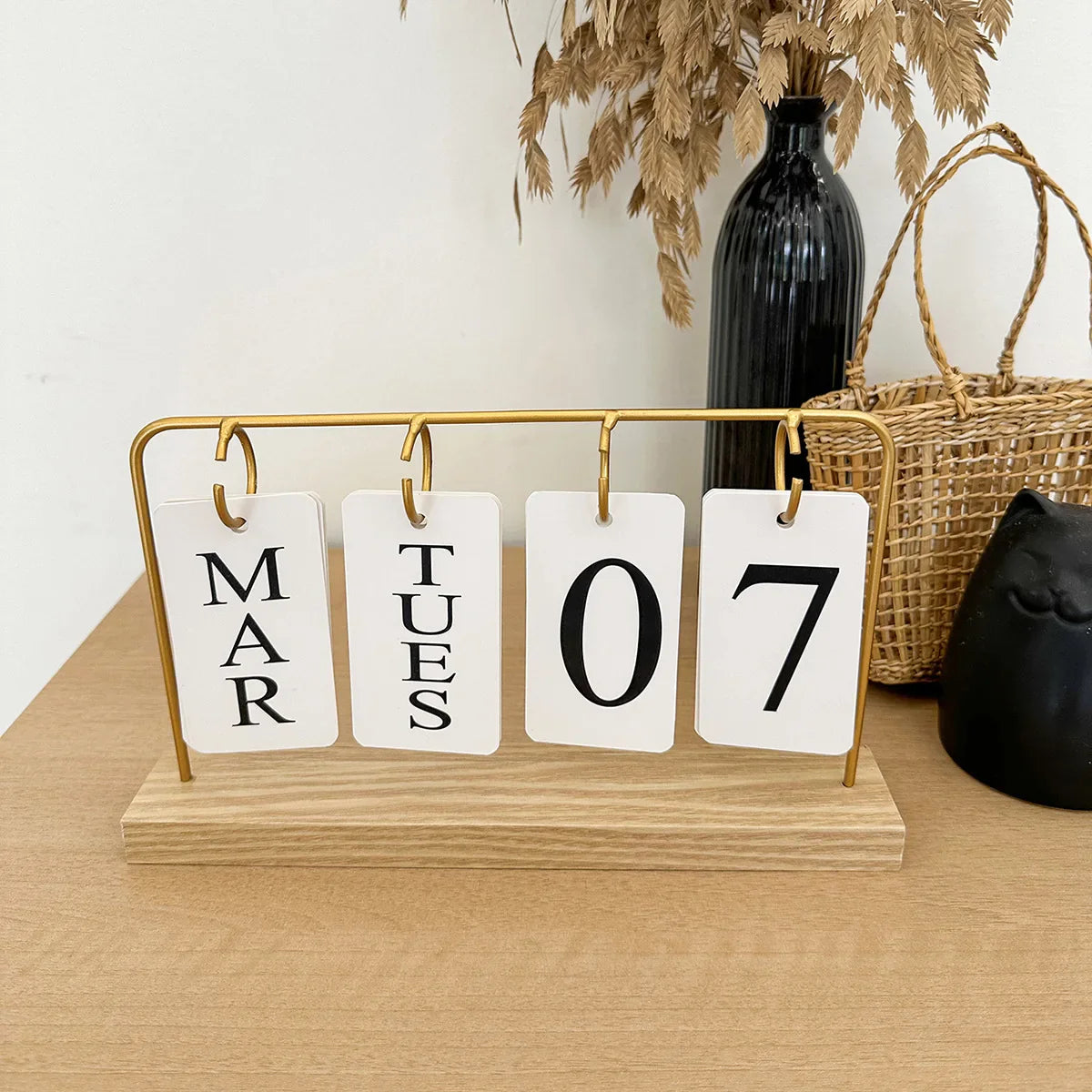 Elegant Wooden Perpetual Calendar for Stylish Organization